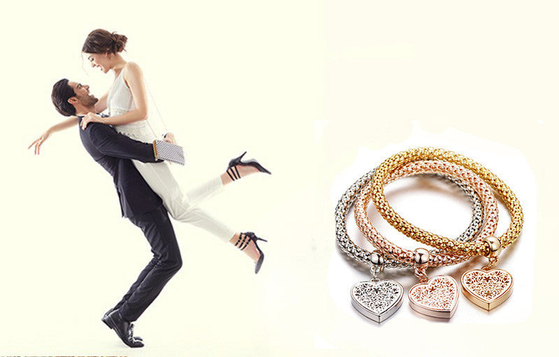 Alloy Elastic Diamond Love Pendant Bracelet