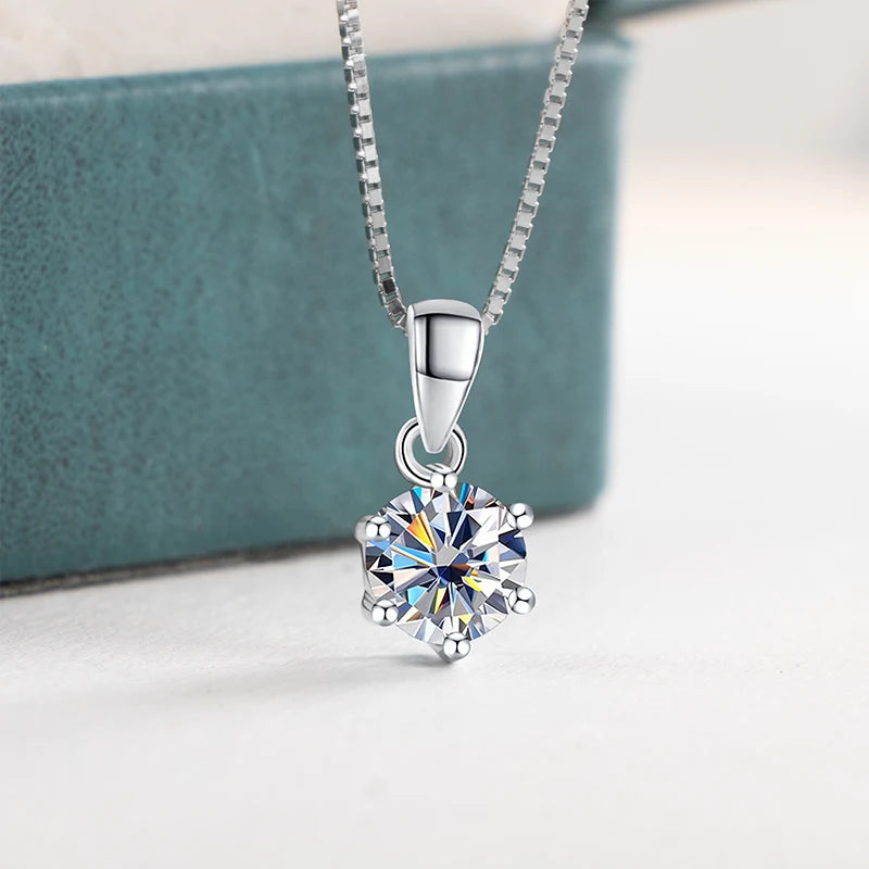 Golden Embrace
1 CT Real Royal Blue Color  925 Sterling Silver